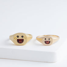 Load image into Gallery viewer, Small happy face signet ring with sparkly cheeks