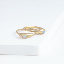 Load image into Gallery viewer, Yui small opal ring