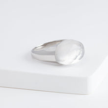 Load image into Gallery viewer, Mini rock faceted round milky quartz ring - silver