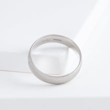 Load image into Gallery viewer, Lucia Mukuri 5mm PT with three diamond