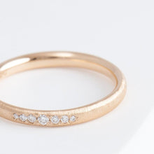 Load image into Gallery viewer, Lucia Mukuri 2.2mm PG with seven diamonds