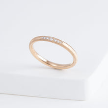 Load image into Gallery viewer, Lucia Mukuri 2.2mm PG with seven diamonds