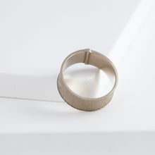 Load image into Gallery viewer, Weld 7mm camouflage finish ring