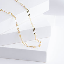 Load image into Gallery viewer, Smiley paper clip chain necklace