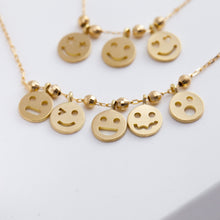 Load image into Gallery viewer, Five smiley necklace