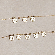 Load image into Gallery viewer, Five smiley necklace