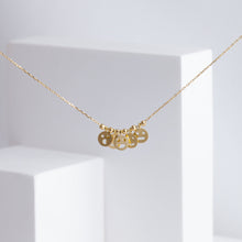 Load image into Gallery viewer, Five smiley necklace
