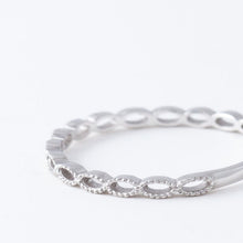 Load image into Gallery viewer, Repeat small oval ring - white gold