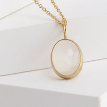 Load image into Gallery viewer, Picture frame moonstone necklace
