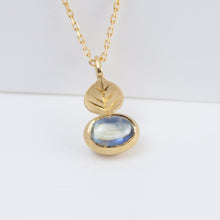 Load image into Gallery viewer, Leaf one-of-a-kind bicolor sapphire necklace