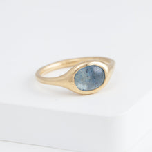 Load image into Gallery viewer, Maxi Yui aquamarine ring