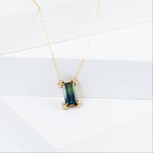 Load image into Gallery viewer, Spread two tone green tourmaline necklace