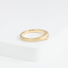 Load image into Gallery viewer, Radiant antique diamond signet ring
