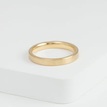 Load image into Gallery viewer, Half moon diamond yellow gold ring