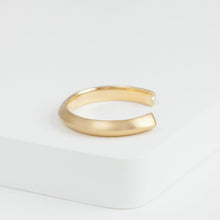 Load image into Gallery viewer, Trilliant twin diamond open ring