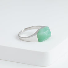 Load image into Gallery viewer, Mini rock crystal jade ring - silver