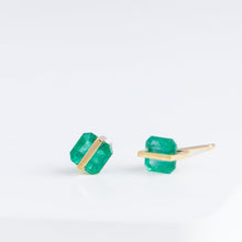 Load image into Gallery viewer, Band one-of-a-kind square emerald studs