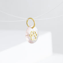 Load image into Gallery viewer, Paw rose quartz pendant