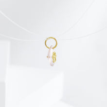 Load image into Gallery viewer, Paw rose quartz pendant