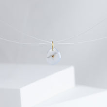 Load image into Gallery viewer, Crow chalcedony pendant