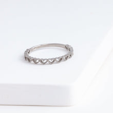 Load image into Gallery viewer, Repeat heart ring - white gold