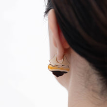 Load image into Gallery viewer, Crest sepia landscape agate Lotus earrings