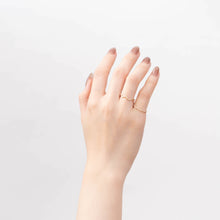 Load image into Gallery viewer, Smooth waves ring