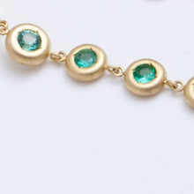 Load image into Gallery viewer, Puff medium gradation emerald drop earring