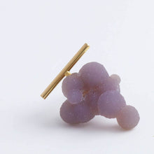 Load image into Gallery viewer, Grape Chalcedony earring