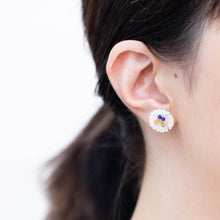 Load image into Gallery viewer, Daisy lapis lazuli butterfly earrings