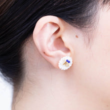 Load image into Gallery viewer, Daisy lapis lazuli butterfly earrings