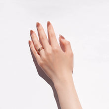 Load image into Gallery viewer, Gold infinity feather ring