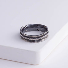 Load image into Gallery viewer, Oxidized silver infinity feather ring