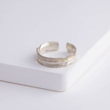 Load image into Gallery viewer, Silver infinity feather ear cuff (large)