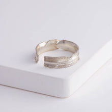 Load image into Gallery viewer, Silver infinity feather ear cuff (large)