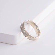 Load image into Gallery viewer, Silver infinity feather ear cuff (large)