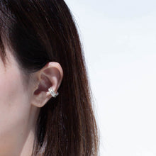 Load image into Gallery viewer, Silver infinity feather ear cuff (small)