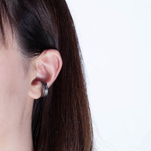 Load image into Gallery viewer, Oxidized silver infinity feather ear cuff (medium)