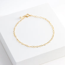 Load image into Gallery viewer, Heart chain bracelet (yellow gold) - Kolekto