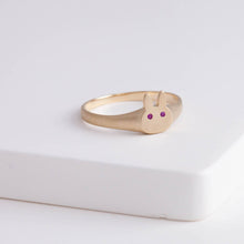 Load image into Gallery viewer, Ruby bunny signet ring