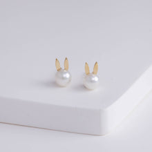 Load image into Gallery viewer, Bunny akoya pearl stud