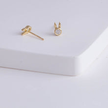 Load image into Gallery viewer, Bunny diamond stud