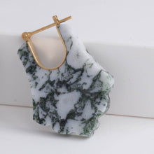 Load image into Gallery viewer, Crest white moss agate Acanthus earrings