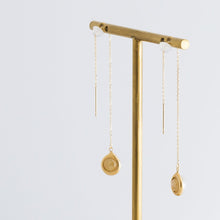 Load image into Gallery viewer, One-of-a-kind Akoya pearl sapphire drop earrings - Kolekto