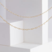 Load image into Gallery viewer, Heart chain necklace (yellow gold)