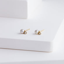 Load image into Gallery viewer, Baby Akoya pearl single pearl diamond studs - Kolekto