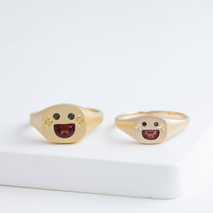 Small happy face signet ring with sparkly cheeks