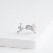 Load image into Gallery viewer, Bunny through earring (rhodium plated silver)
