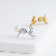 Load image into Gallery viewer, Bunny through earring (rhodium plated silver)
