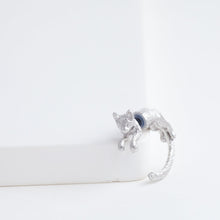 Load image into Gallery viewer, Cat through earring (rhodium plated silver)
